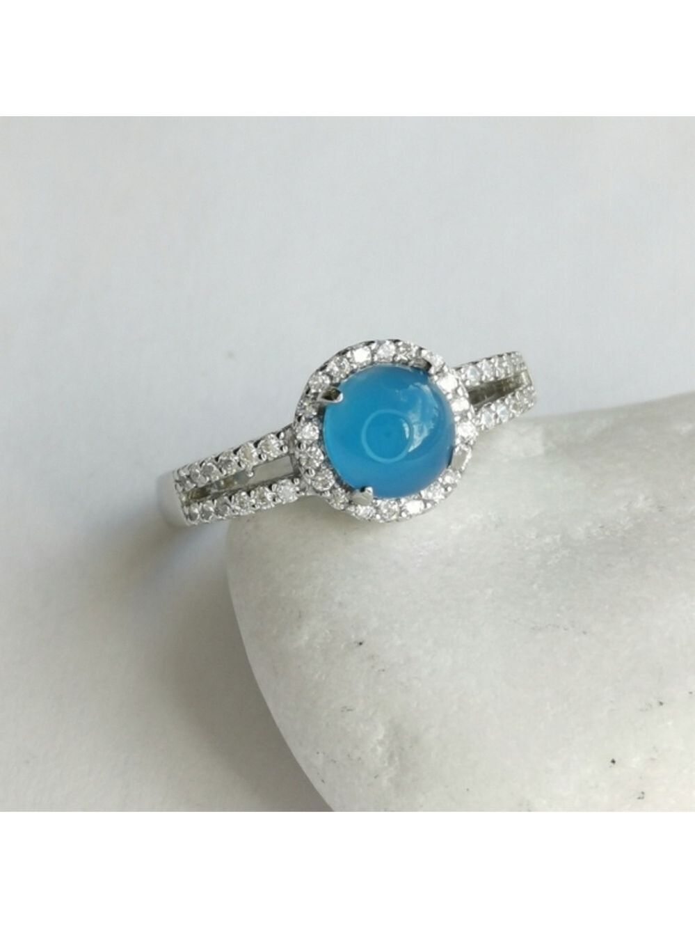 Blue Chalcedony CZ Halo ring sterling silver size 8